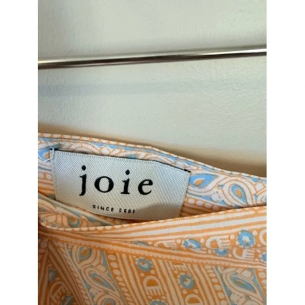Joie button front